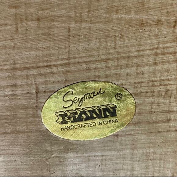 Large Antique Collectible Wooden Chest - Picture 9 of 9